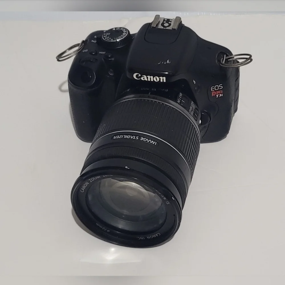 Canon eos rebel t3i digital